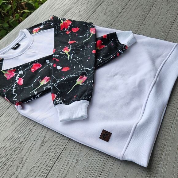 ROSE SLEEVE CREW SWEATSHIRT BY IMP RUE 21 brand new SIZE SMALL - Picture 2 of 16